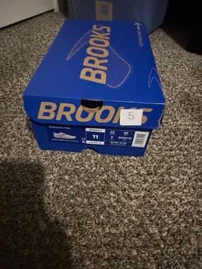 Brooks women’s glycerin flex women’s 11 new